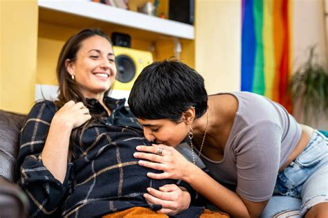 mom lesbi|Queer Parent Support: Resources for LGBTQ+ Parents – .